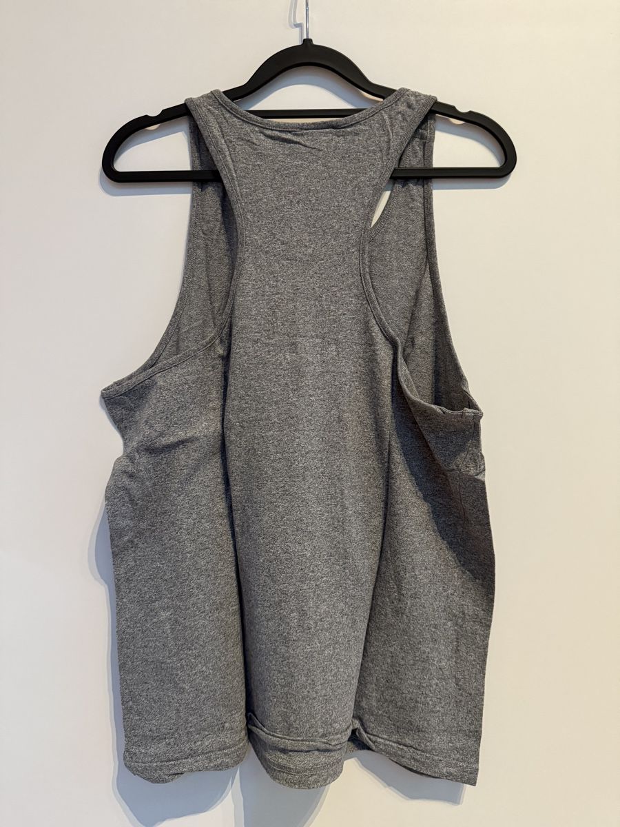 Champion T-shirt: Champion Top Grau, Grösse M – Usato da Wangen b. Olten venduto da danyffeler 2