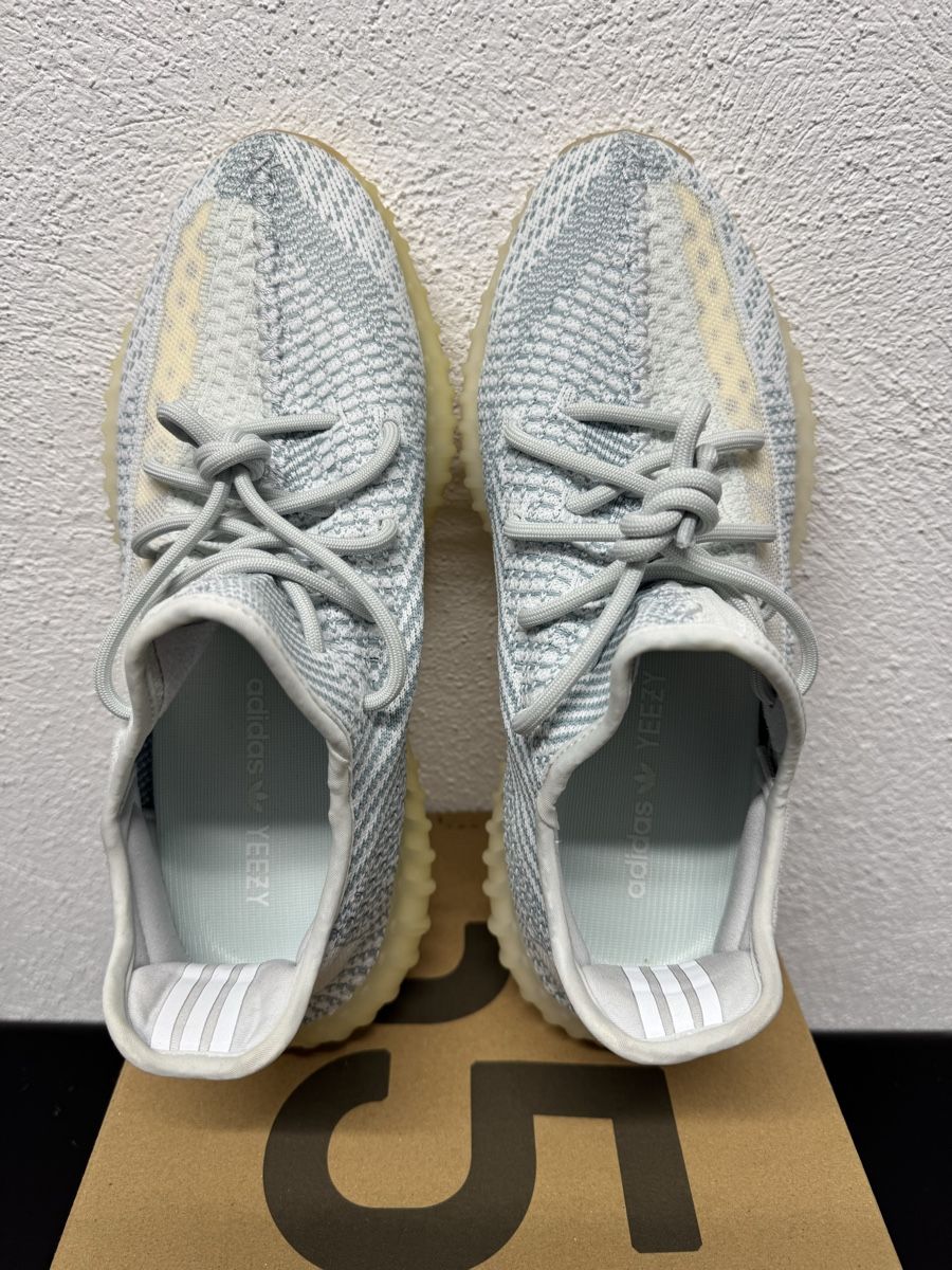 Adidas Herrenschuhe: Adidas Yeezy Boost 350 V2 taille 44 – Neu (gemäss Beschreibung) aus Vicques von JU_2824 1