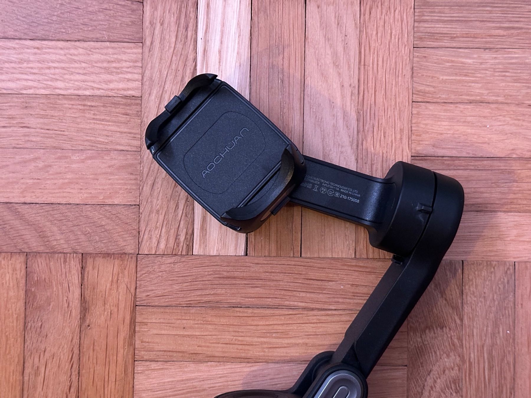 Staffe: Aochuan 3-Achsen Smartphone Gimbal mit Licht – Nuovo (secondo la descrizione) da Pfäffikon ZH venduto da 0iB4F 1