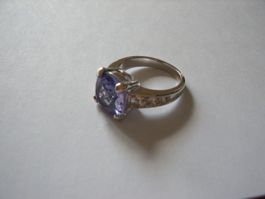Ring rhodiniert mit Amethyst  Grösse 59 Neu