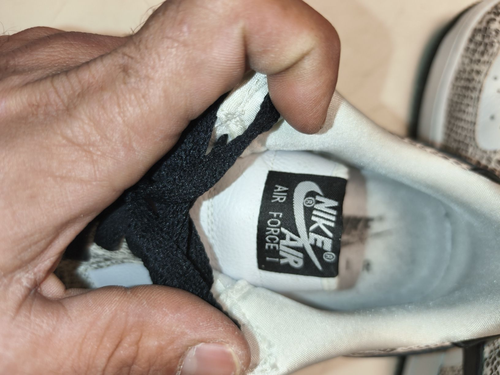 Nike Herrenschuhe: NIKE AIR FORCE 1  Gr. 43(em77) – Gebraucht aus Künten von Schnaepplihuus 6