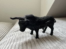 Schwarze Stierskulptur – modernes Deko-Objekt (16 cm)