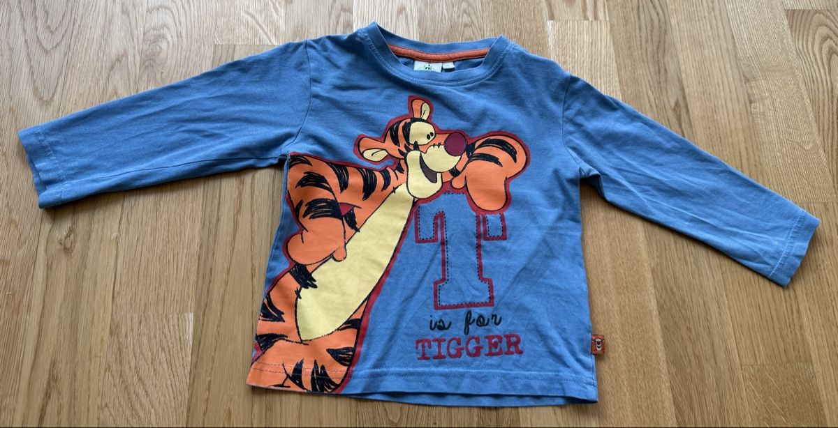 Maglioni & Felpe: Disney baby - pull Tigrou, taille 86 – Usato da Genève venduto da valmath