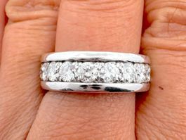 Alliance Brillanten 3.2c Ring 18k WG Grösse 53 *S2228