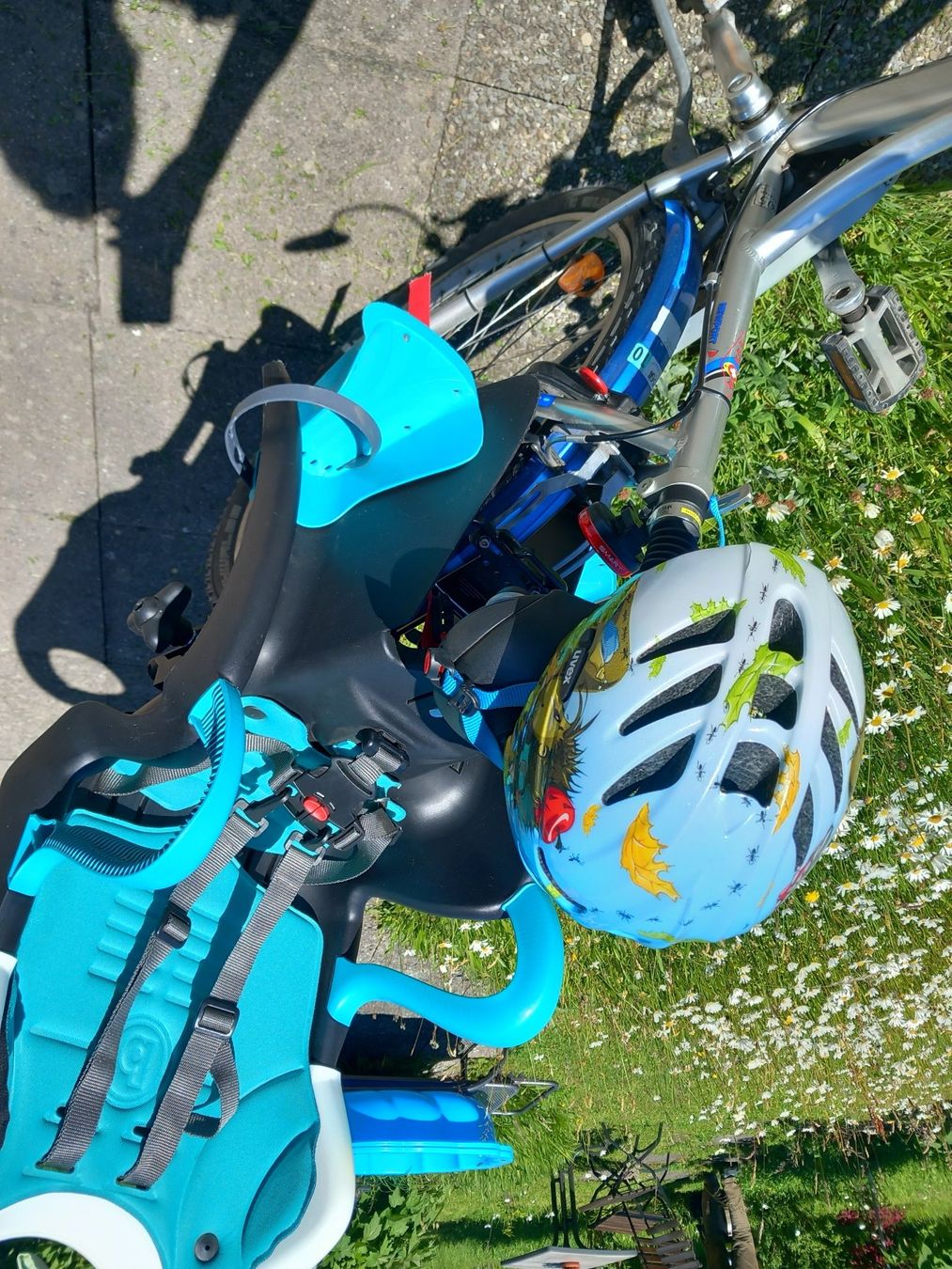 Pezzi di ricambio: Velo-Kindersitz + Kinderhelm – Usato da Uznach venduto da bioladen
