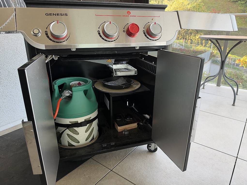 Griglie: Weber Genesis E-325s neuwertig – Usato da Gossau SG venduto da miggeli13 3