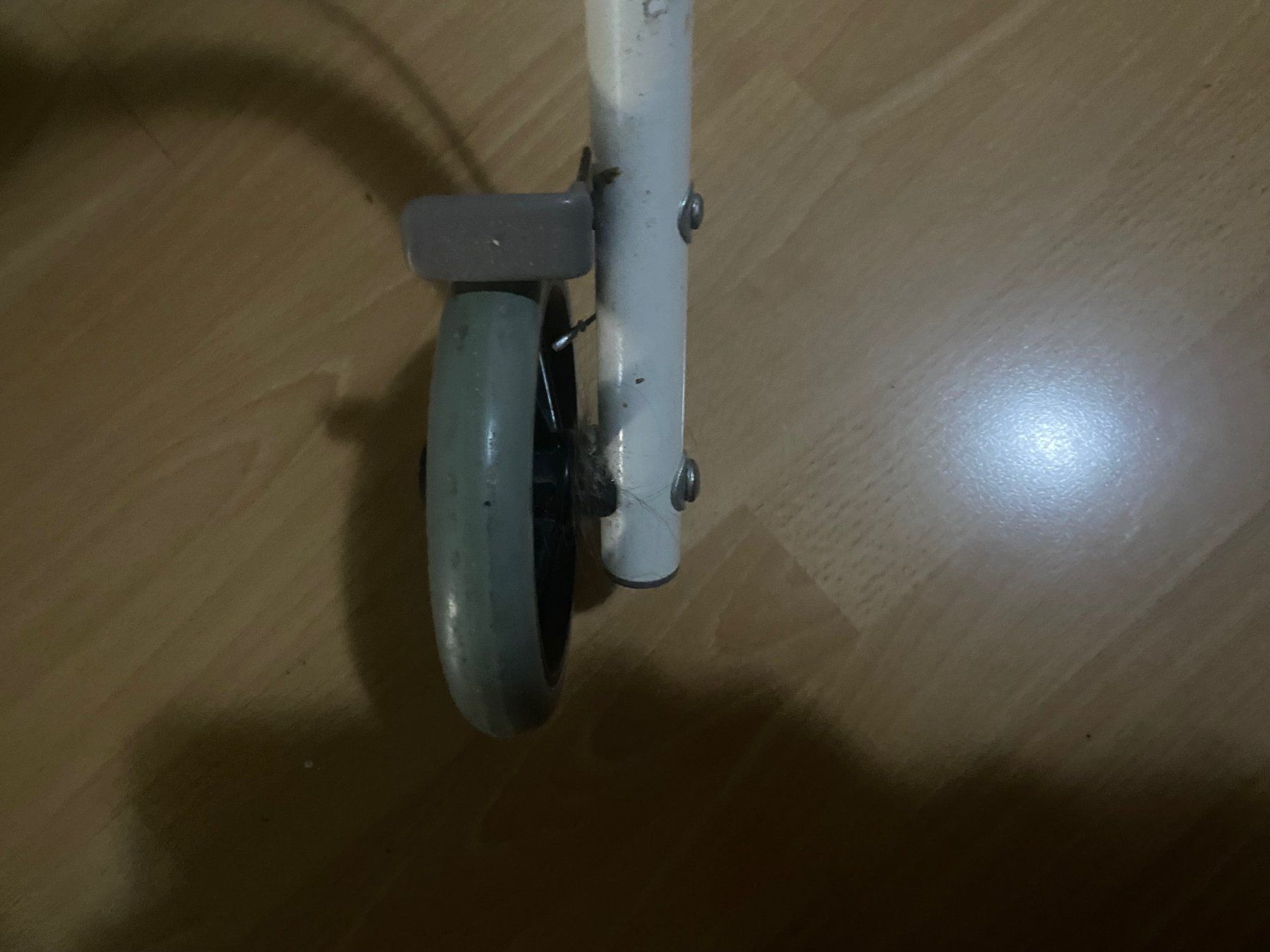 Aides à la marche: Rollator Compact – D'occasion à Möhlin par juin1992 3