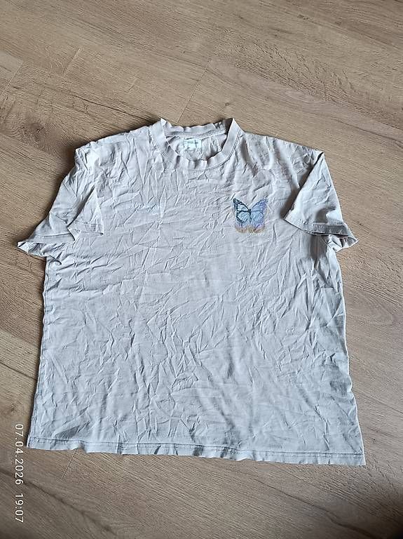 T-shirt: YOURTURN T-Shirt – Usato da Ilanz venduto da Secnd_hand 1