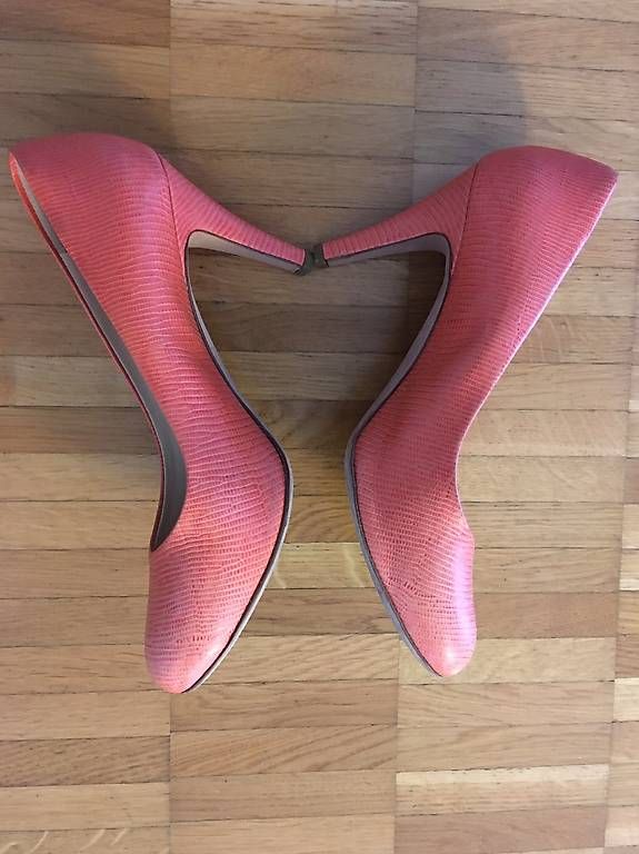 Scarpe da donna: Pumps/décolletées rosa corallo – Usato da Jona venduto da sen_vd8v 1