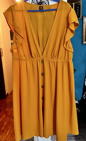 Vestito estivo giallo senape