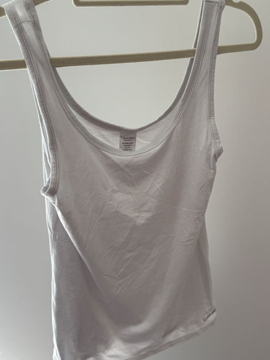 Calvin Klein Top: Calvin Klein Tanktop – Usato da Zürich venduto da di_archive 1