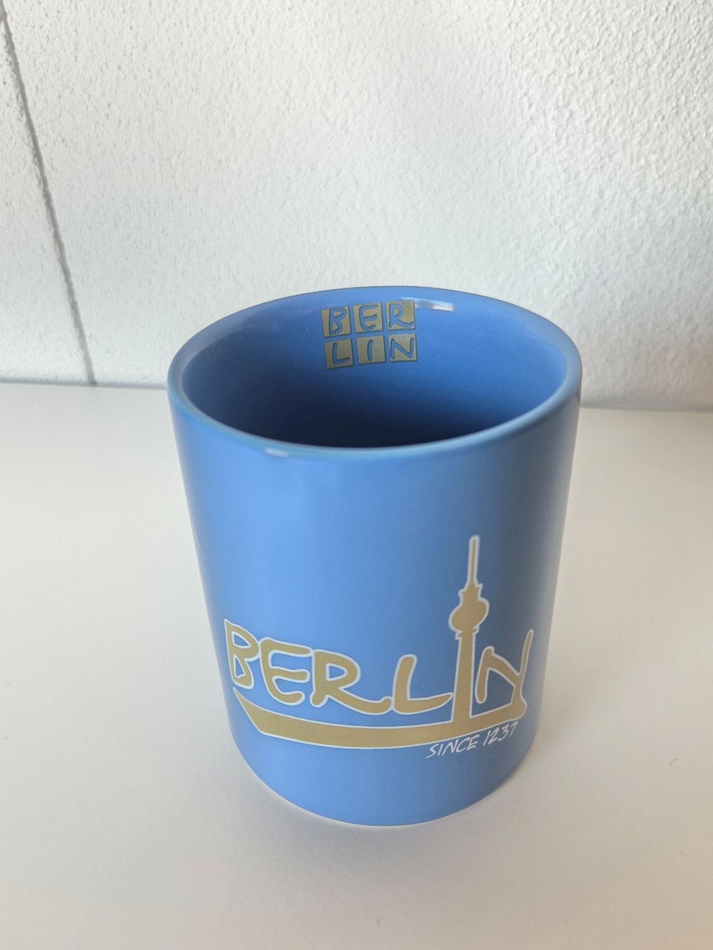 Tasses: Becher Berlin blau – D'occasion à Zürich par Lela-Mirela