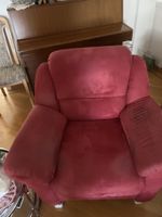 Sessel in Rot mit Stoffbezug, gebrauchter Zustand