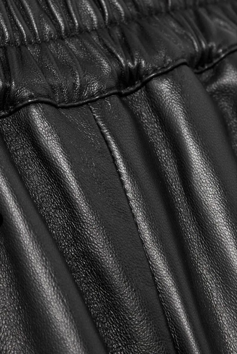 Alexander Mcqueen Pantaloni: Alexander McQueen leather pants, size IT 42 – Usato da Zürich venduto da ImaShela 5