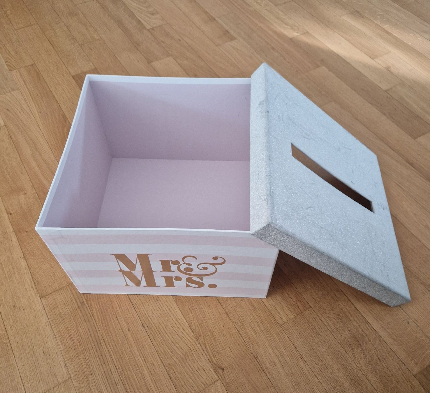 Tutte le decorazioni: Mr. & Mrs. Hochzeitsbox, rosa/weiss – Usato da Stadel venduto da Smile_crying 1