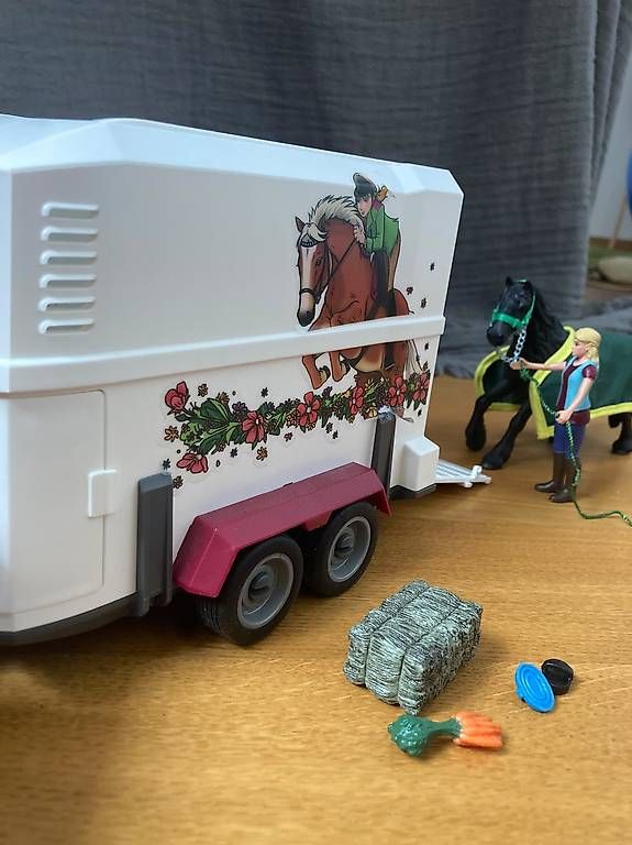 Giocattoli: Schleich Pick-up mit Pferdeanhänger – Usato da Köniz venduto da corinnevo 4