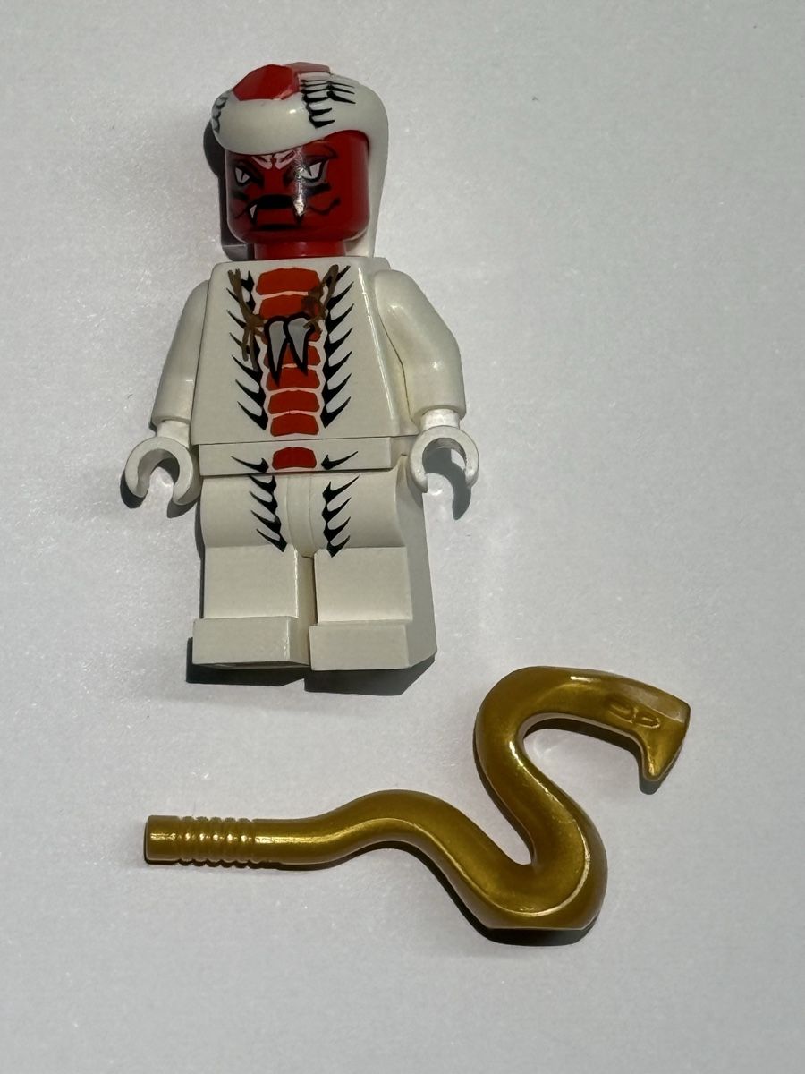 Lego Spielzeuge: Lego Ninjago Figur - Slithra - mit Zubehör – Gebraucht aus Rheinfelden von zim_2hqc