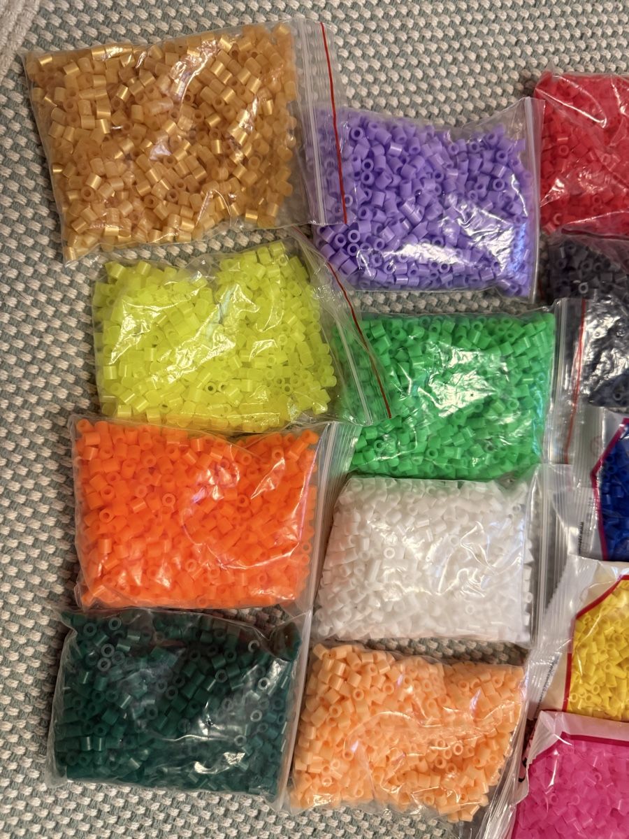 Kit bricolage: Bügelperlen + Hama Motiven  Neu – Nuovo e nell'imballaggio originale da Zürich venduto da Gross9 4