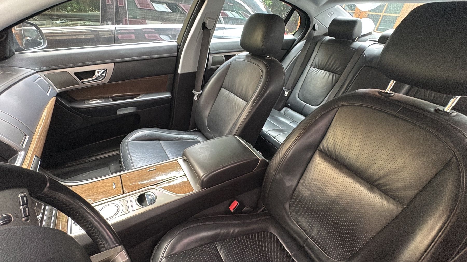 Jaguar Automobili: Jaguar XF 2.7 MFK 2025 – Usato da Lauterbrunnen venduto da Johnny_LBR 3