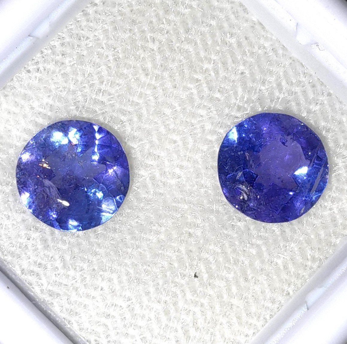 Edelsteine: 2x Tanzanites rondes 7 mm - Valeur 320.- Fr. – Neu (gemäss Beschreibung) aus Grimisuat von Valgem 1