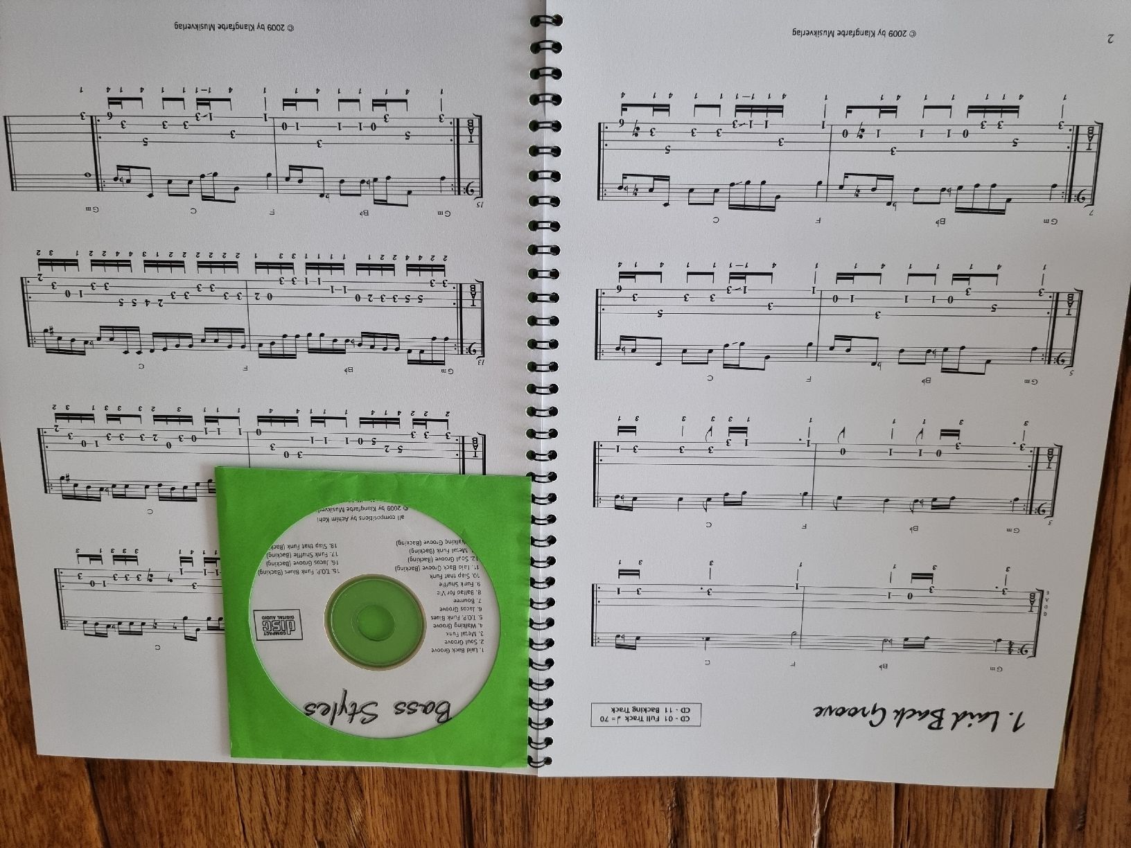 Strumenti musicali: ACHIM KOHL E - BASS STYLES NOTENBUCH +TABS CD – Nuovo (secondo la descrizione) da Zofingen venduto da Tinpan 2