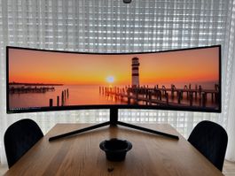 Samsung Odyssey G9 49 Zoll G94T 240Hz DQHD QLED 1000R Curved