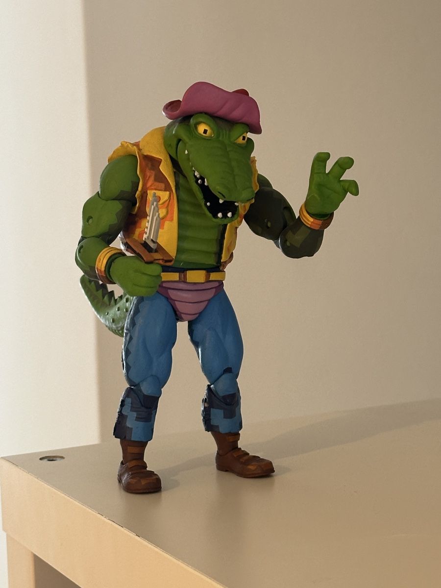 Figuren: Neca TMNT Leatherhead, Turtles in Time – Gebraucht aus Mettmenstetten von ppakeots