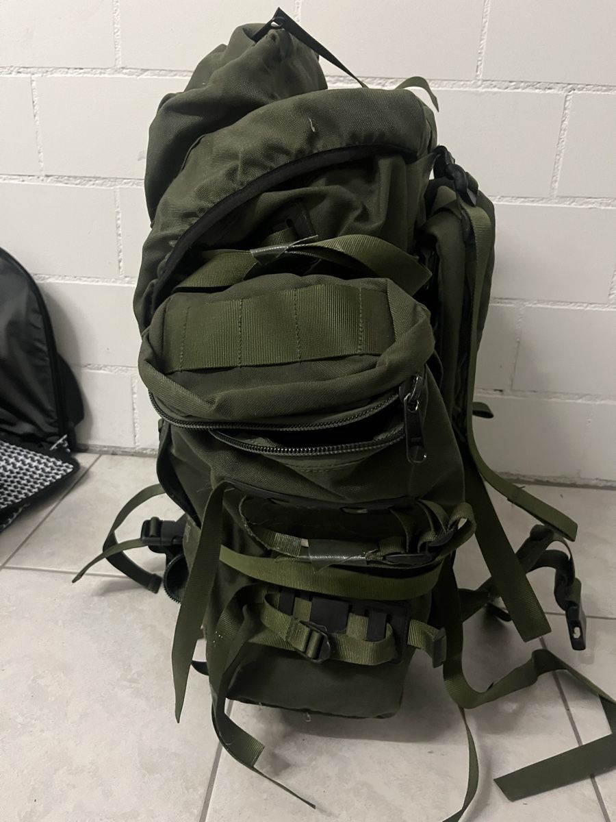 Kastinger Armee Rucksack 100l, Top Zustand (Gebraucht) in ...