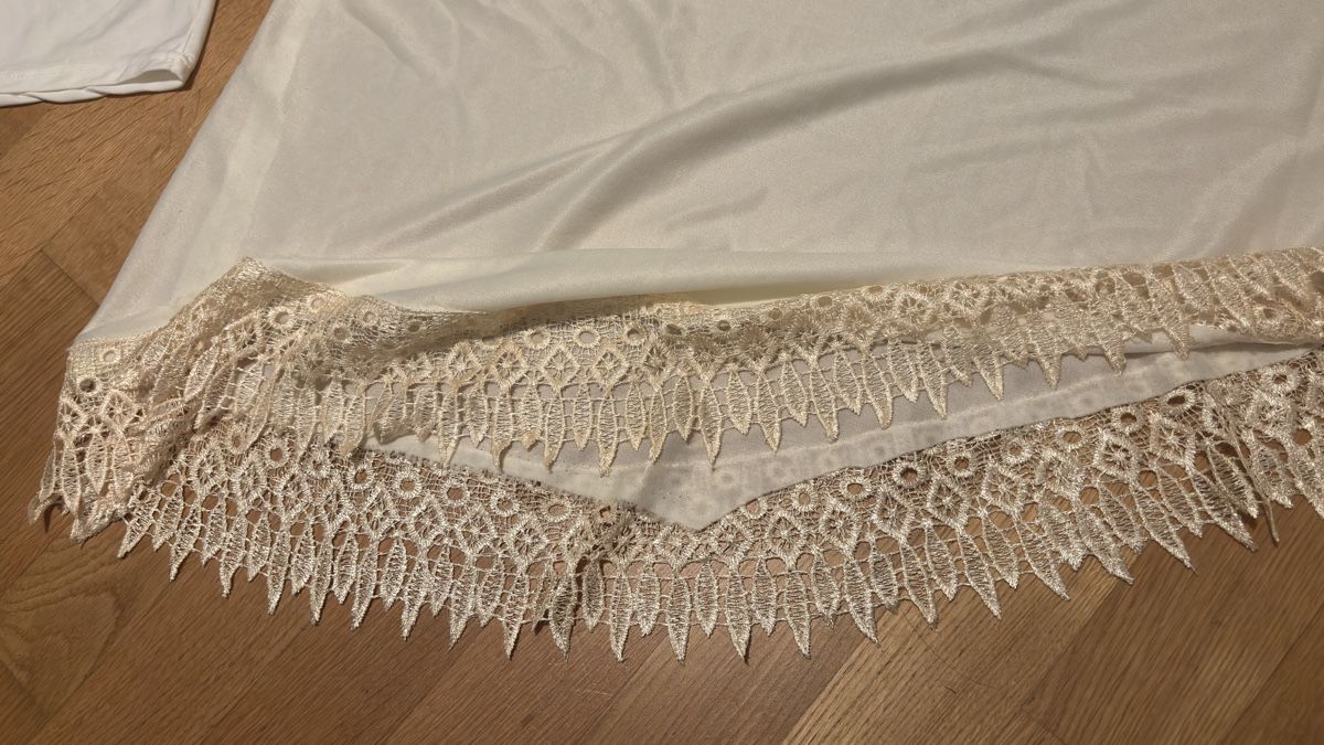 Foulard & Sciarpe: Kopftuch weiss/beige Schlauch-Bone Bedeckung – Usato da Basel venduto da ukhtyy 1