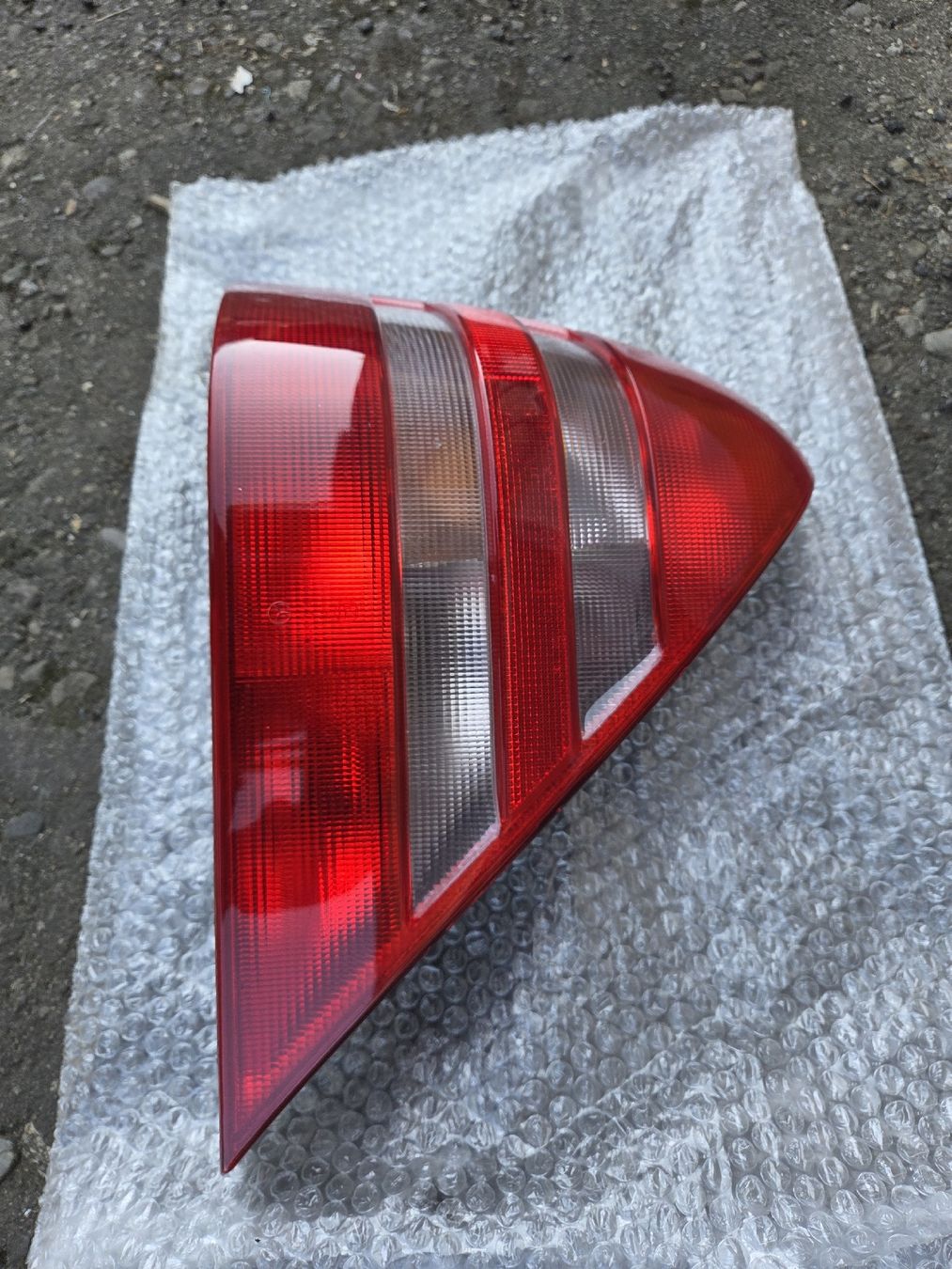 Mercedes-Benz Tutti pezzi di ricambio auto: MERCEDES R170 Heckleuchten Set – Usato da Villmergen venduto da schluessel65 2