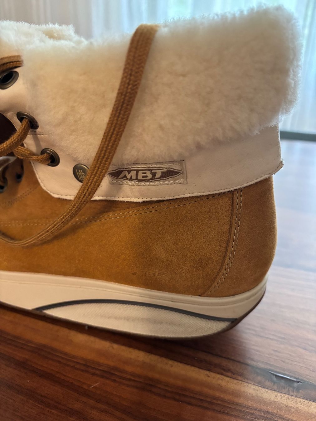 MBT Damenschuhe: MBT Winterstiefel – Neu (gemäss Beschreibung) aus Zürich von tinde 2