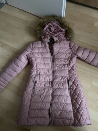 Winterjacke von Chiccoree mit Kunstfell & abnehmbare  Kapuze