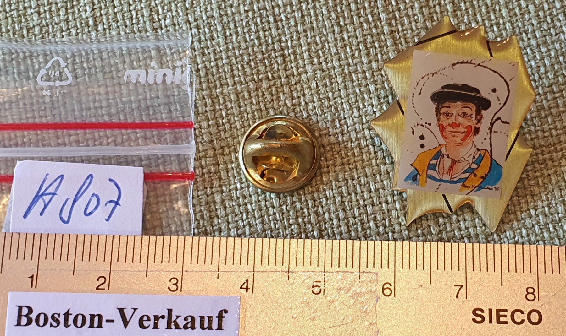 Placchette & Badge: H807 - Pin Schweizer Clown – Usato da Reinach BL venduto da Boston-Verkauf 1