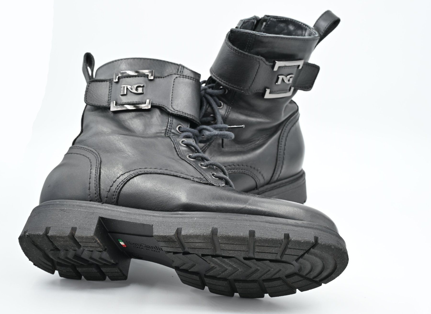 Scarpe da donna: NeroGiardini Winterboots Grösse 39 – Usato da Dürnten venduto da pema28 1