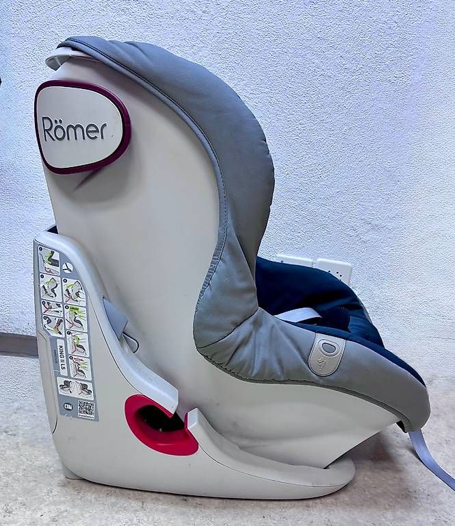 Seggiolini per auto: Kinder Autositz – Usato da Freienwil venduto da cei_x5qz 1