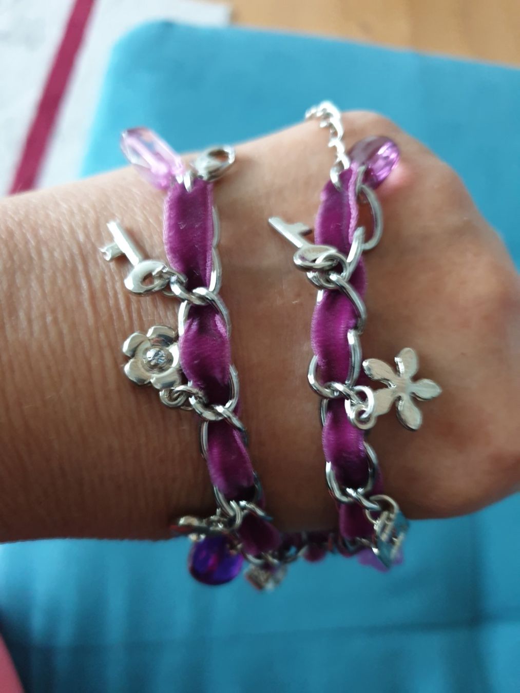 Bracelets: Schöne Armband – Neuf avec emballage d'origine à Lengnau BE par Mango888 3