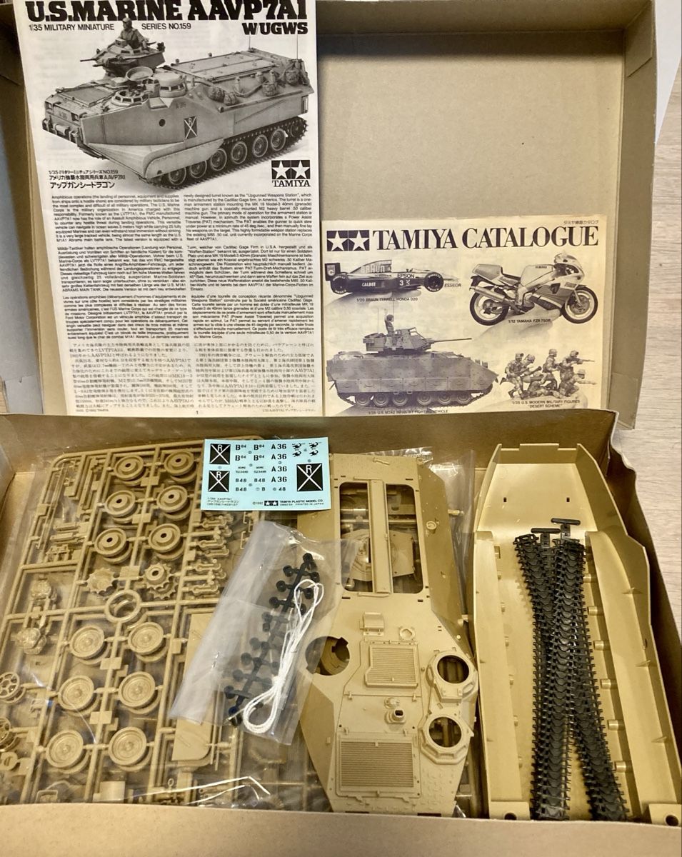 Tamiya Kit di modellismo & Modellini statici: 1/35 Tamiya US Marine LVTP7A1 – Nuovo (secondo la descrizione) da Muttenz venduto da TamiyaFanboy79 1