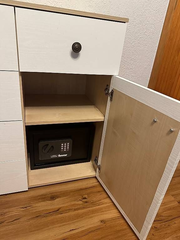 Kommoden: Neuwertige Kommode zu verschenken – Gebraucht aus St. Gallen von Repa20 2