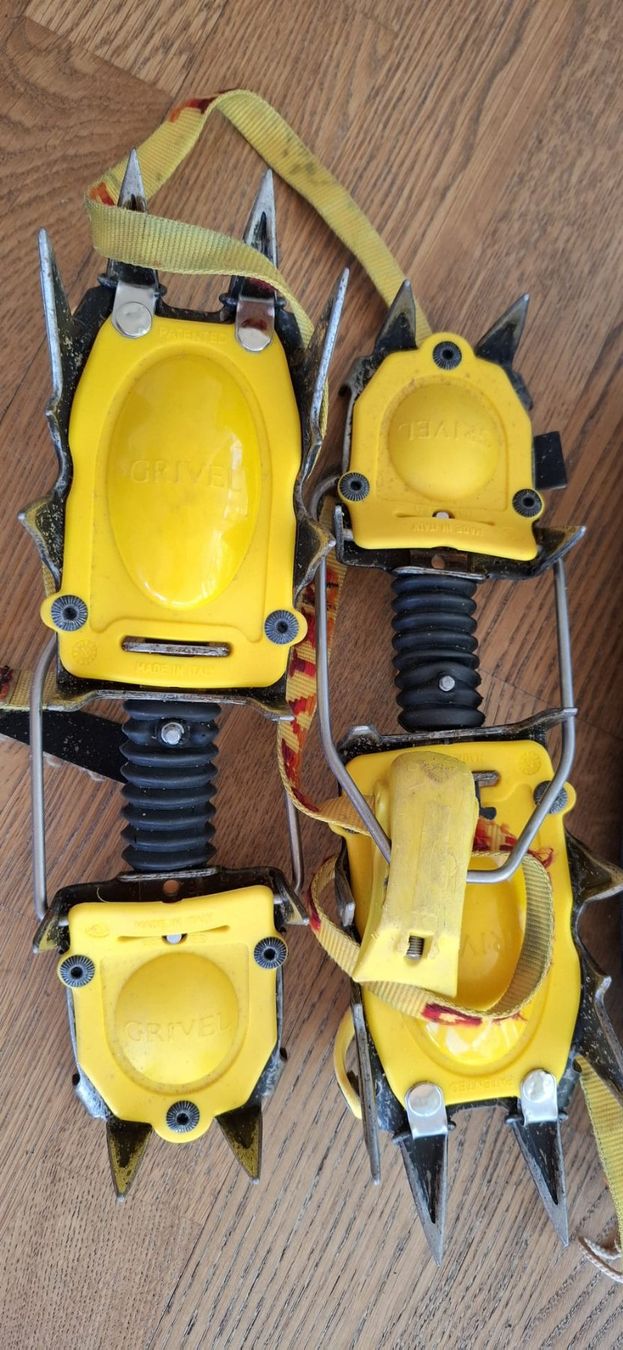 Grivel Altro in Alpinismo & Escursioni: Grivel Steigeisen – Usato da Horw venduto da Supervannie