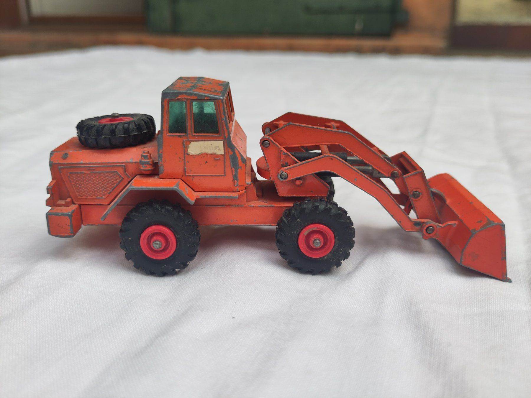 Matchbox Modellautos: Matchbox King Size No. K-3 "HATRA" Tractor Shovel – Gebraucht aus Muttenz von Laeckerlihamschter 5