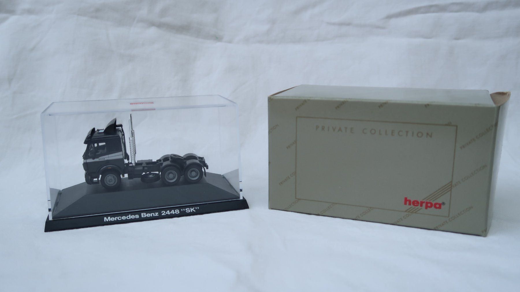 Mercedes-Benz Modellini d'auto: Herpa "Private Collection" MB SK 2448 – Usato da Muttenz venduto da Laeckerlihamschter