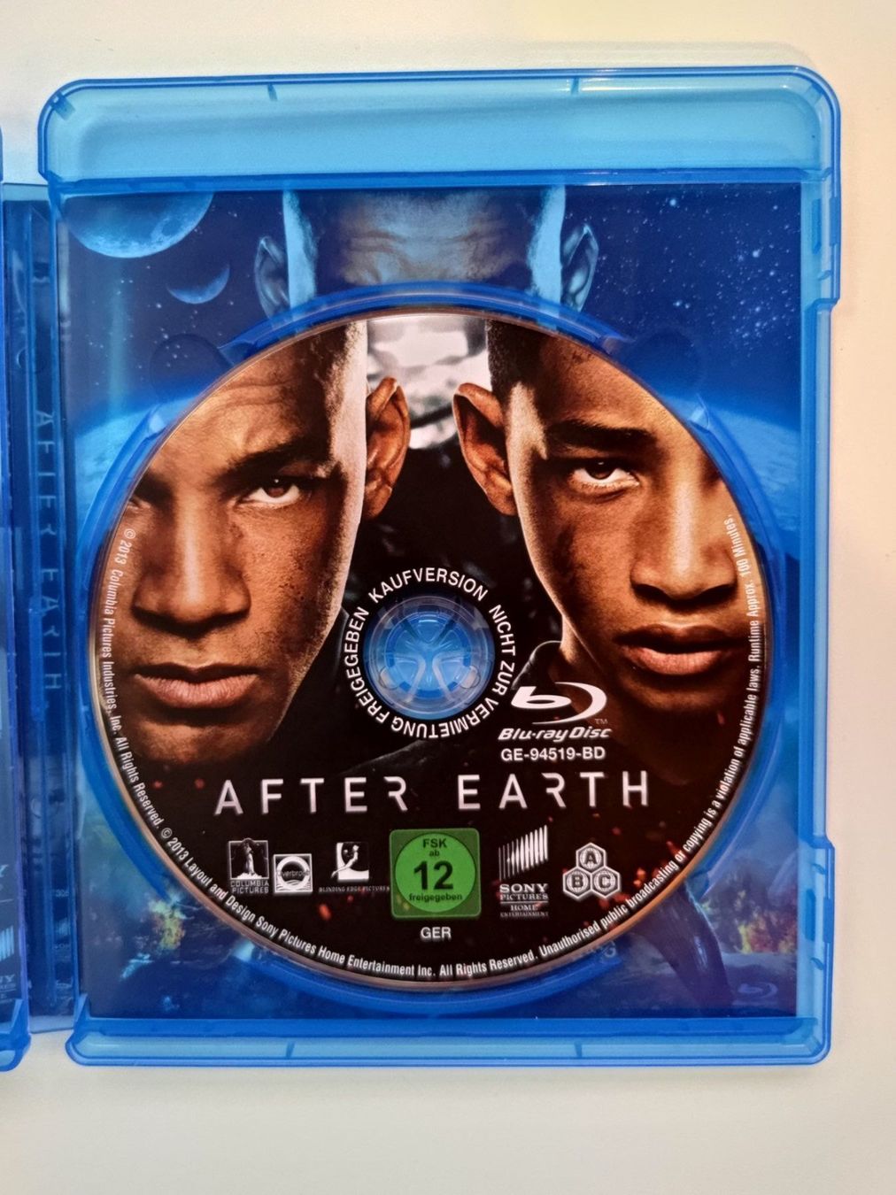 Alle DVDs: After Earth – Gebraucht aus Liestal von Kratzilla 1