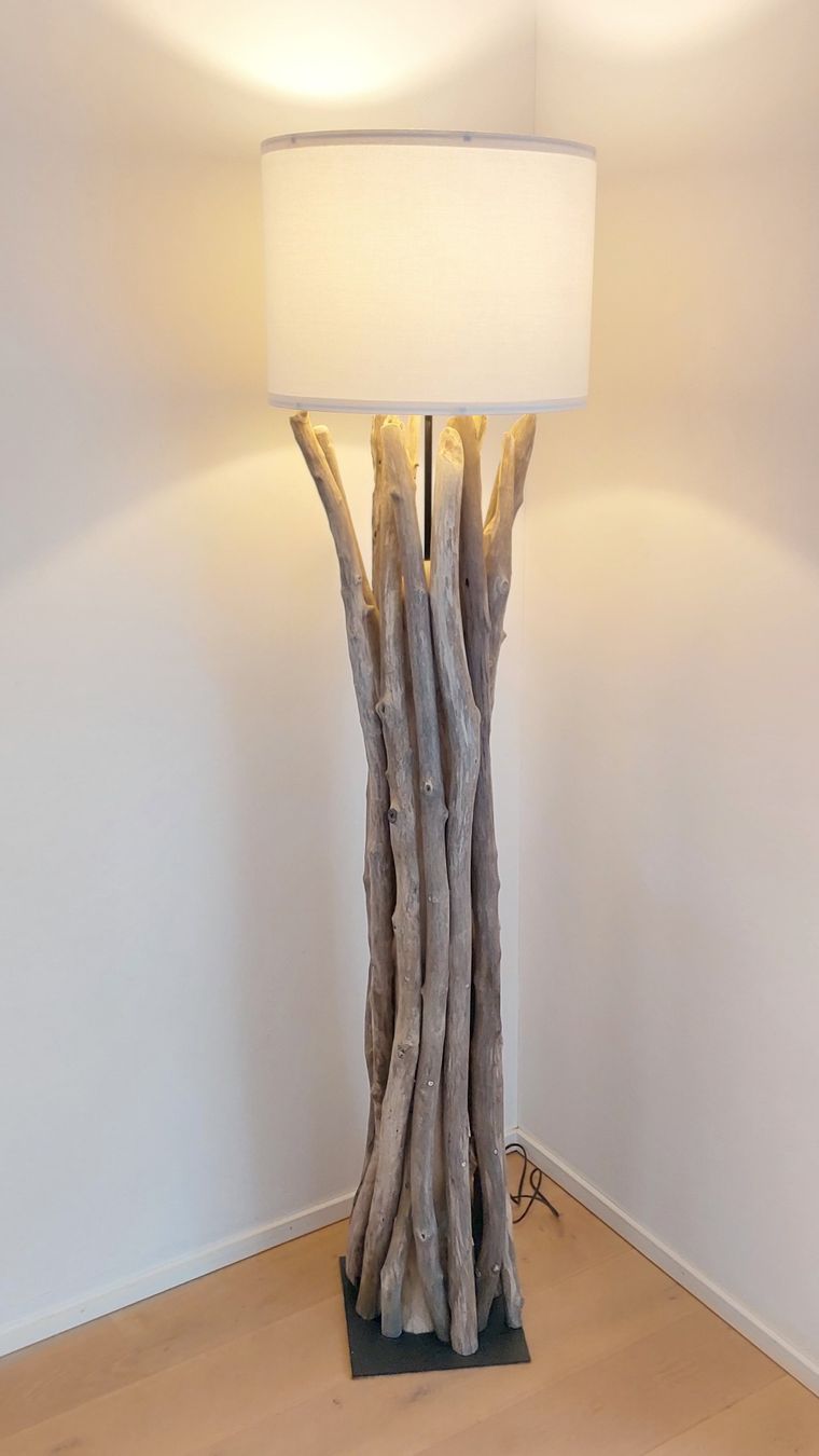 Lampen: Schwemmholz-Stehleuchte Driftwood Elegance – Neu und originalverpackt aus Egnach von Oldwoodstyle 5