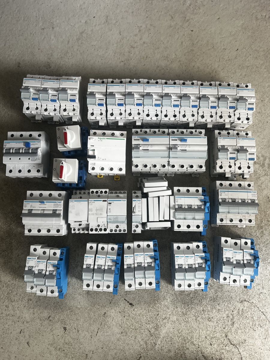 Hager Componenti elettronici: Hager/Schneider FI , dimmer/Schalter – Usato da Algetshausen venduto da alfamig-164q4