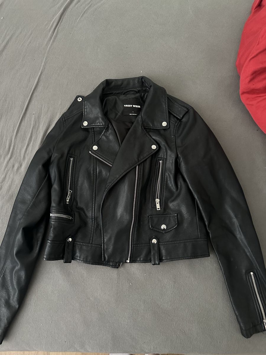Vestes: Lederjacke Schwarz – D'occasion à Wikon par jessi_35