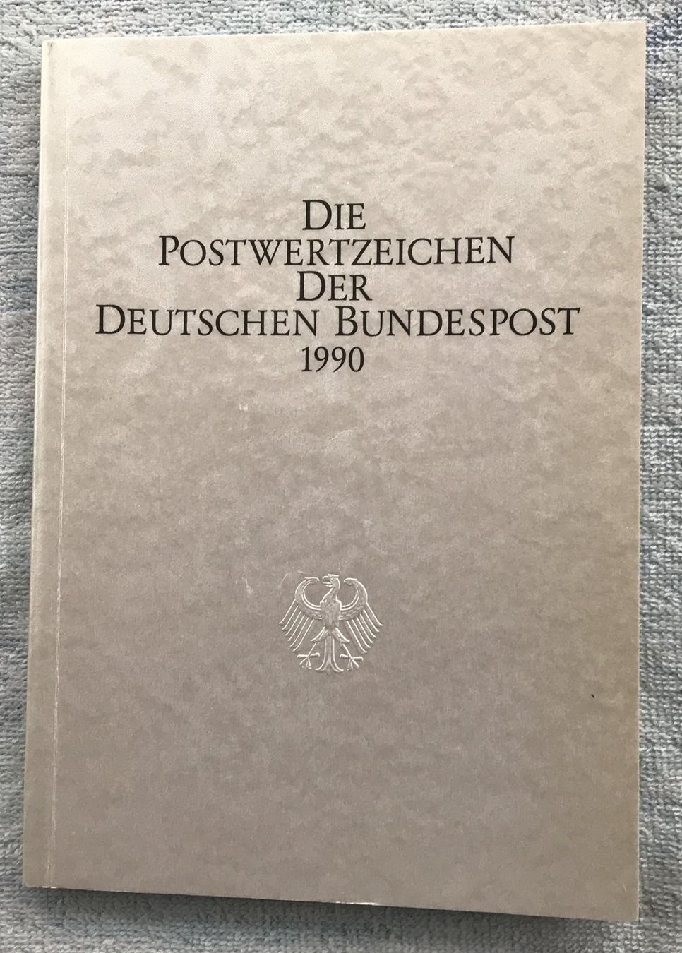 Tutti i francobolli: DIE POSTWERTZEICHEN DER DEUTSCHEN BUNDESPOST 1990 – Usato da Ostermundigen venduto da Kari1937