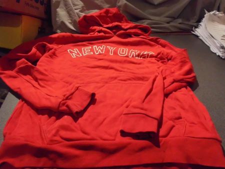 Kapuzenpullover Grösse XS, Clockhouse, rot, Aufdruck New Yor