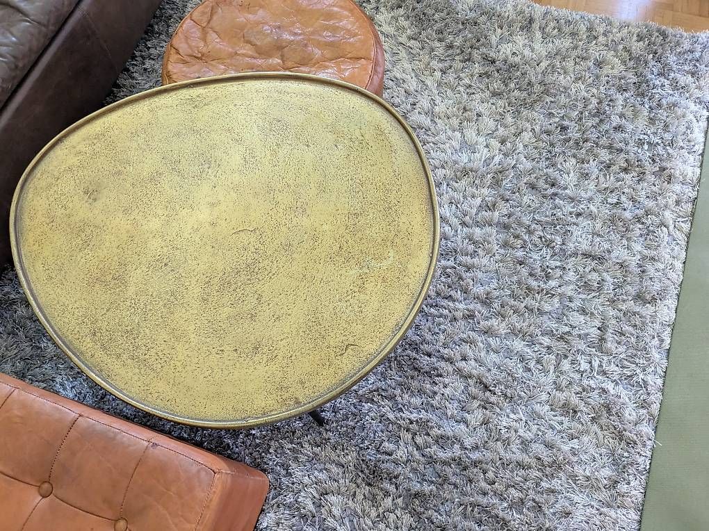 Tavoli: Couchtisch aus Metall in Bronzeoptik – Usato da Zürich venduto da Gzus 2