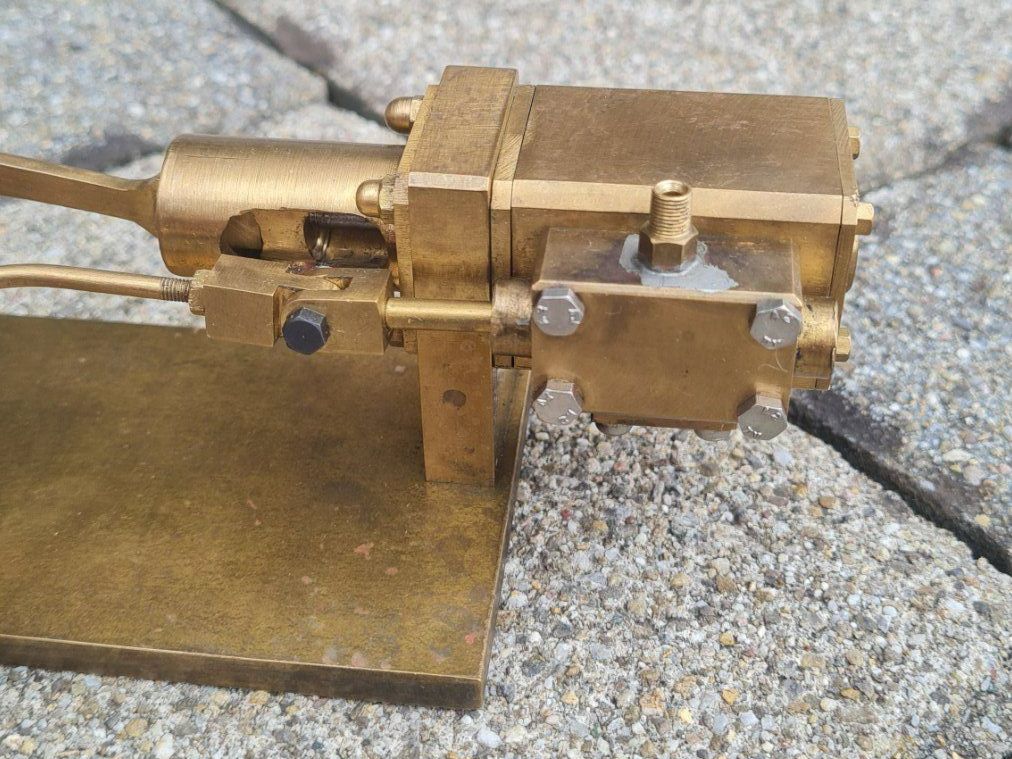 Modellbausätze & Standmodelle: Dampfmaschine?? / Luftmodell?? / Messing /Eigenbau?? /1.4 Kg – Gebraucht aus Safenwil von Husqi2000 3