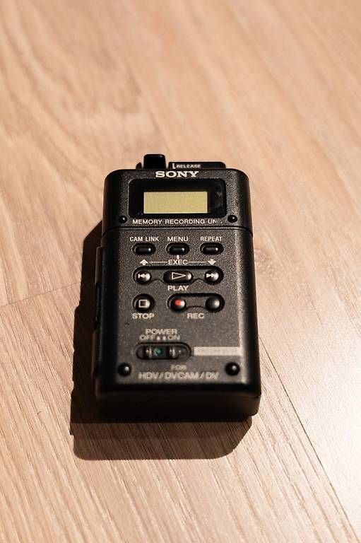 Sony Enregistreurs: Sony HVR-MRC1 Compact Flash Recorder – D'occasion à Bolligen par gla_yt5h 3